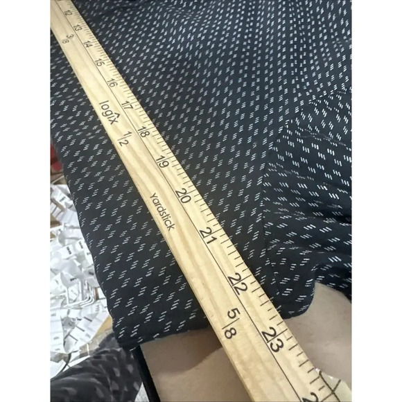 Express Button Up Men Sz M 15-15.5 Geometric Career Professional Business Casual - Picture 5 of 6